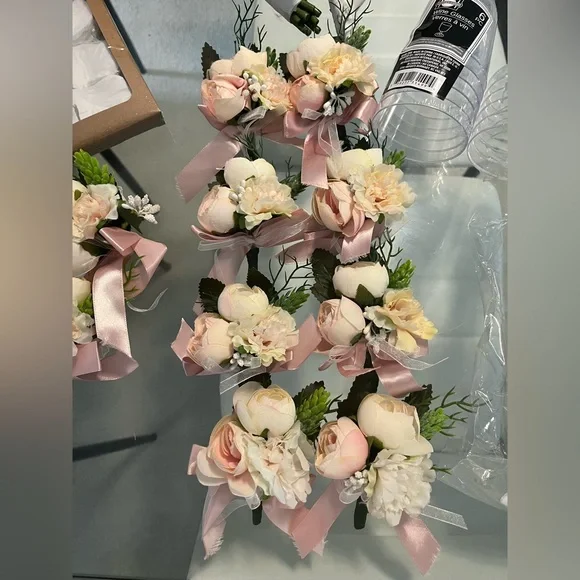 Wedding stuff - Picture 2 of 11